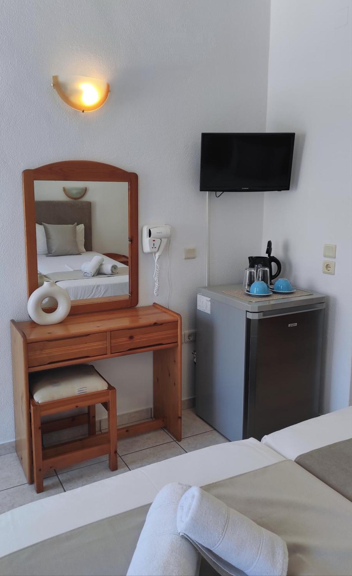 Astrofegia Rooms And Apartments Kamares  Bagian luar foto