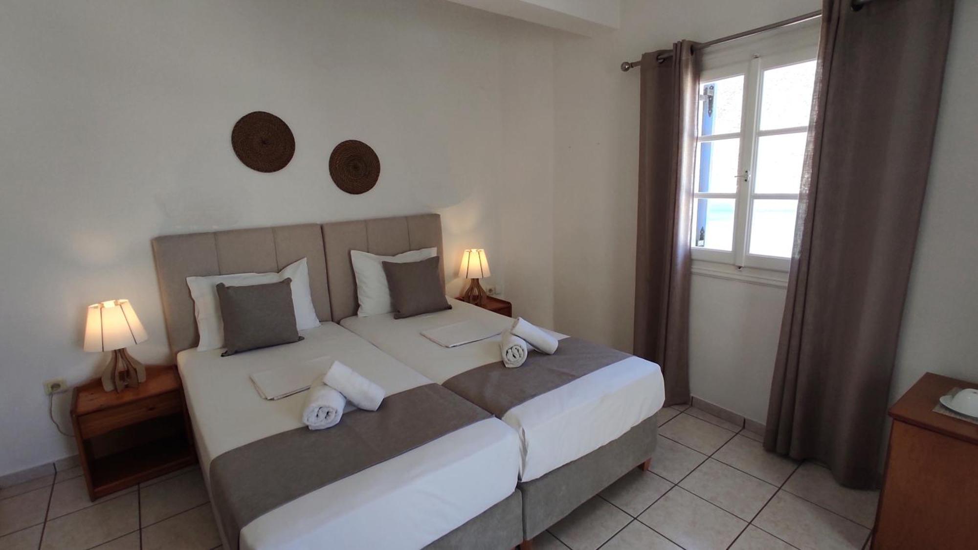 Astrofegia Rooms And Apartments Kamares  Bagian luar foto