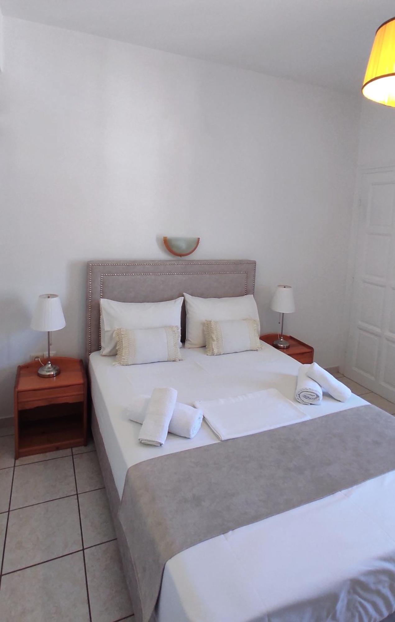 Astrofegia Rooms And Apartments Kamares  Bagian luar foto